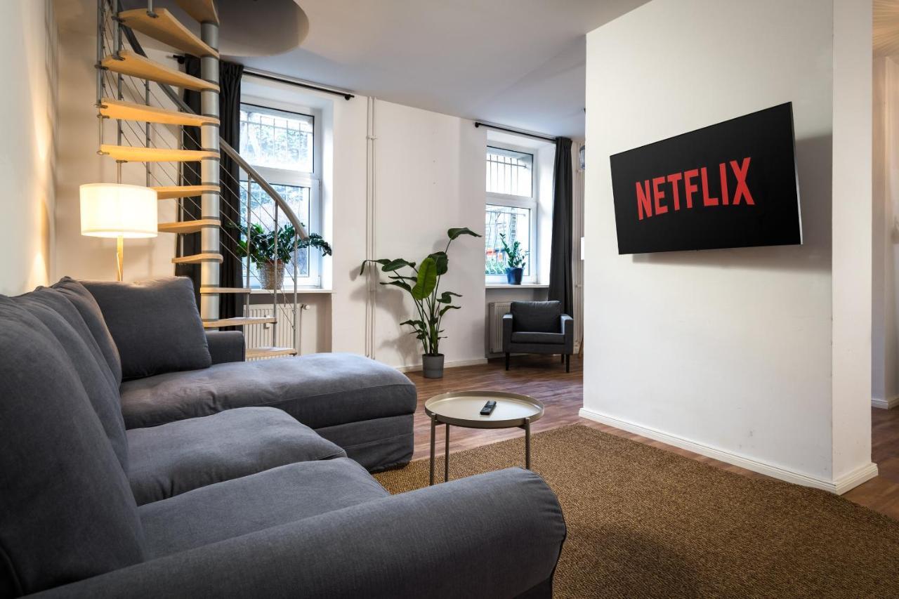 Sonnig Alexanderplatz: Spacious Group-friendly Apartamento Berlim
