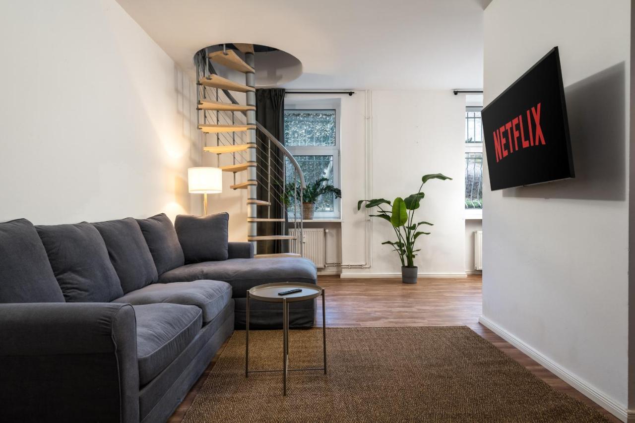 Sonnig Alexanderplatz: Spacious Group-friendly