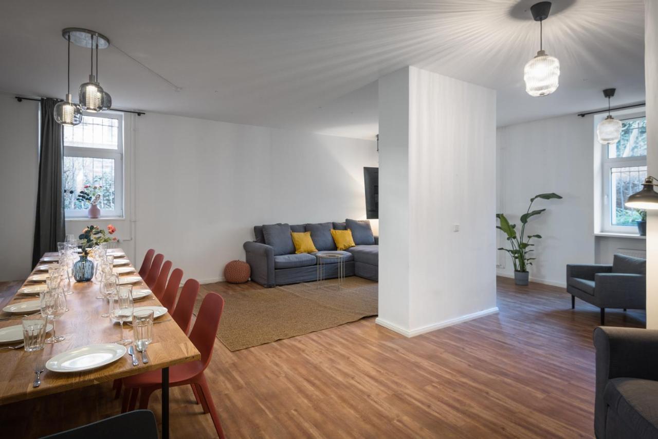 Apartamento Sonnig Alexanderplatz: Spacious Group-friendly Berlim